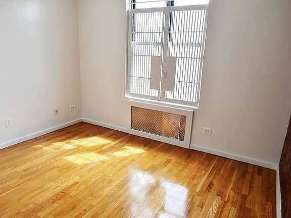 3rd image of 500 W 148th St APT 4D