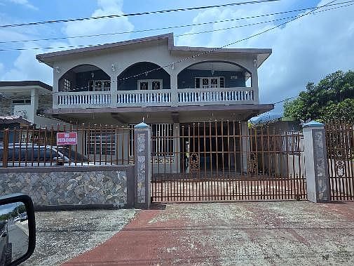 1st image of 16 Calle B #295