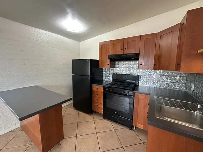 401 W 5th St #508-S-& — Photo 6