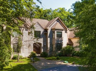 1080 Hiawatha Ln, Riverwoods, IL 60015