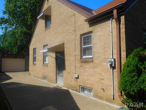 4th image of 2228 W Kellogg Ave