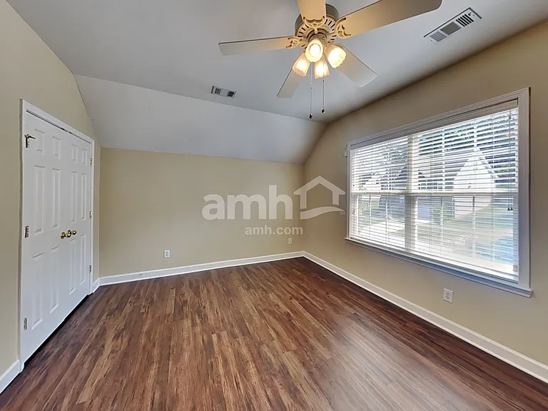 1725 Woodland Pointe Dr — Photo 20