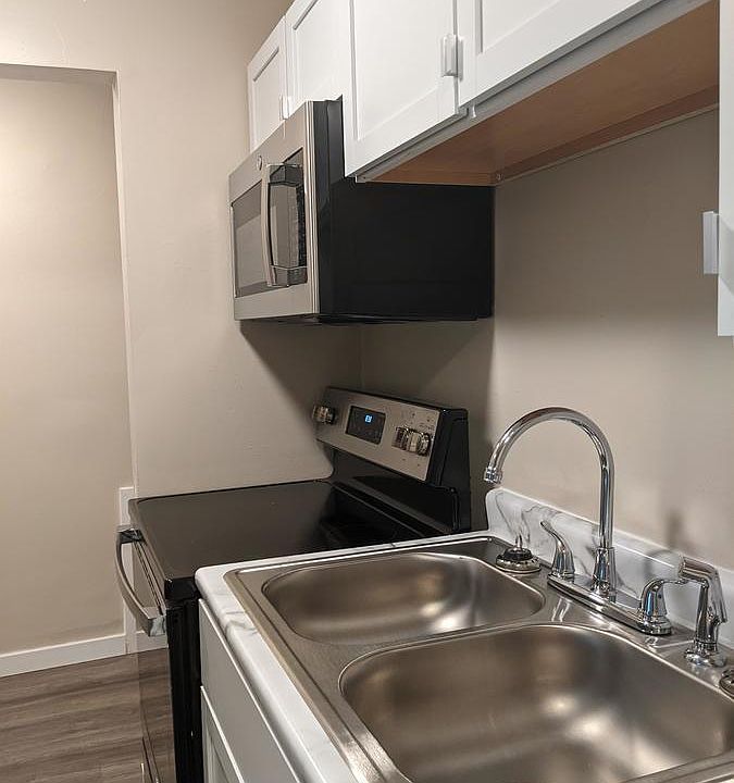 1st image of 2266 Duluth St N APT 103