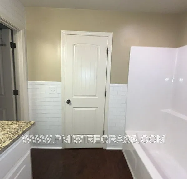 229 Lace Dr — Photo 36