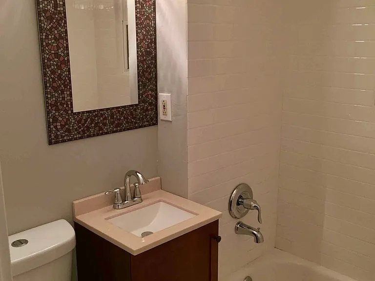 1701 N Maplewood Ave #1 — Photo 9