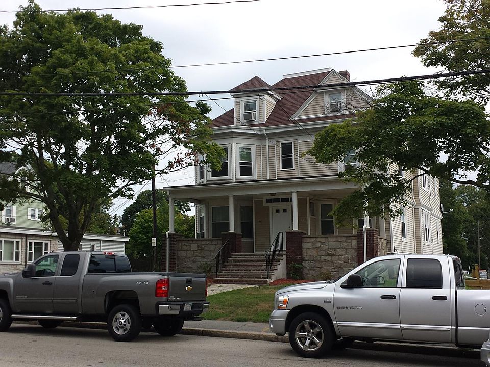 1st image of 67 Pleasant St #2
