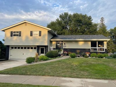 1604 Fairway Ln, Worthington, MN, 56187