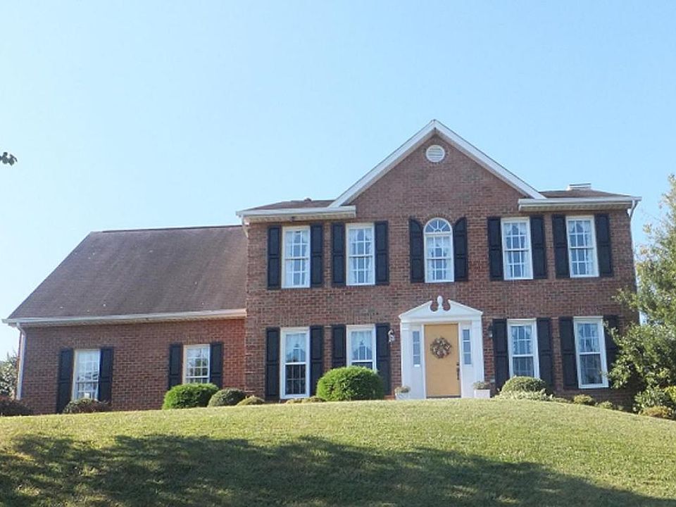 1st image of 18 Apple Blossom Cir