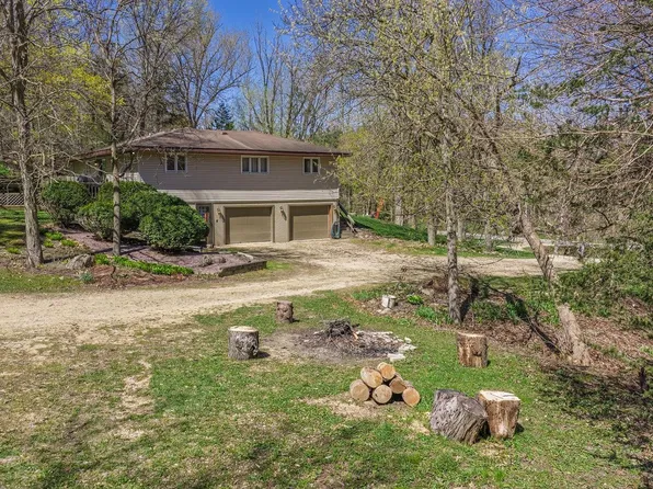 W12115 Slack Rd, Lodi, WI 53555