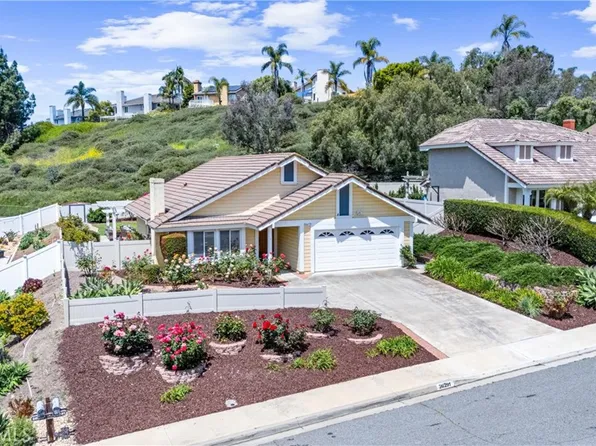 26291 Alameda Ave, Laguna Hills, CA 92653