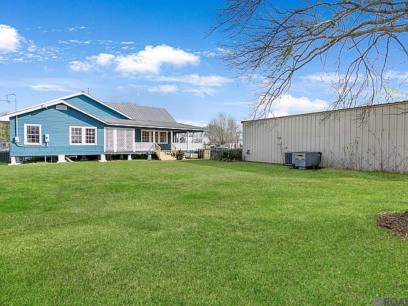 2nd image of 41043 Courtney Rd