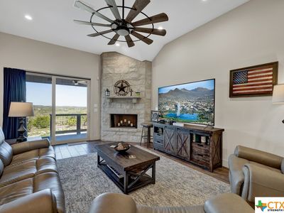 834 Primrose Path, Canyon Lake, TX, 78133