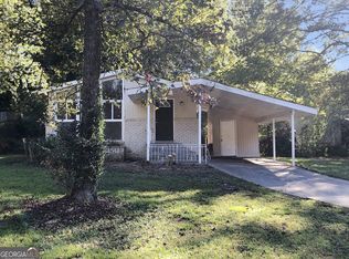 2764 Plantation Dr, East Pt, GA 30344