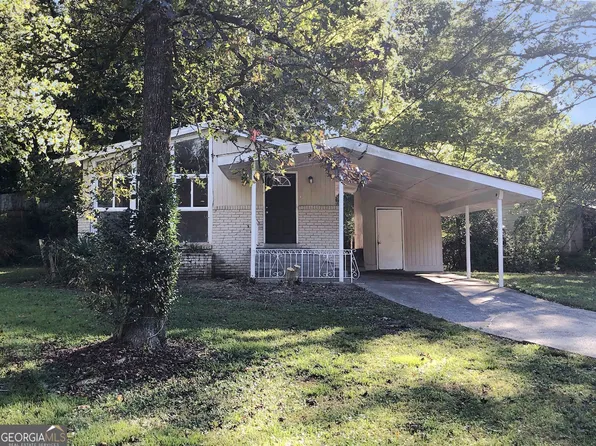 2764 Plantation Dr, East Pt, GA 30344