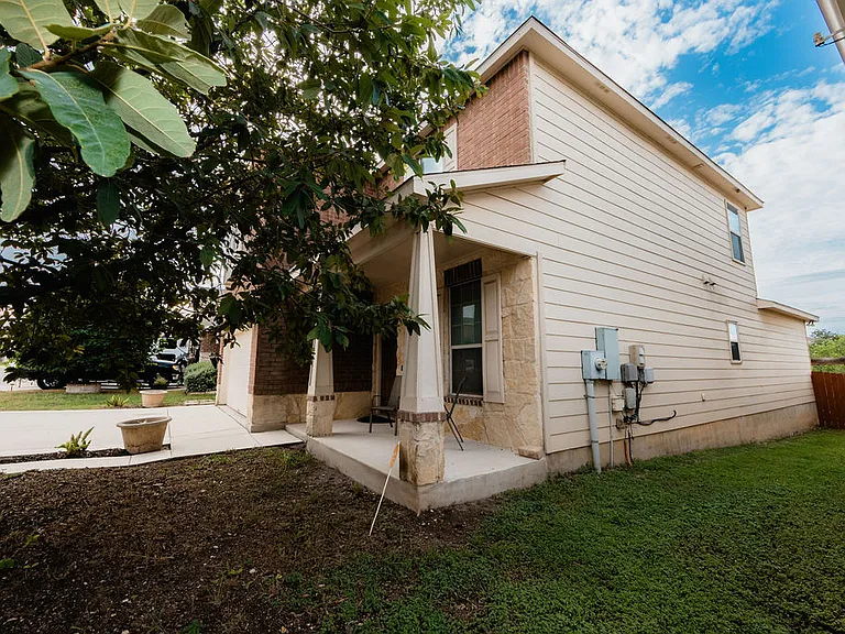 24370 Invitation Oak — Photo 5