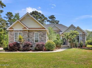 707 N Green Tee Rd, Hampstead, NC 28443