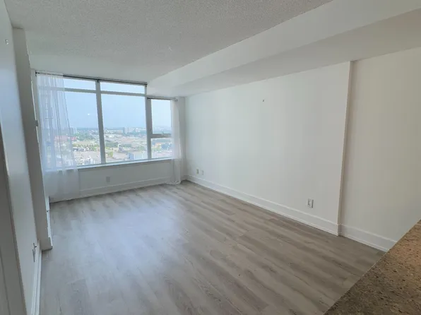190 Borough Dr #2211, Toronto, ON M1P 0B6