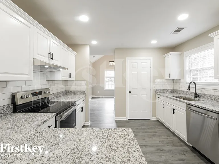 87 Indian Hills Dr — Photo 5