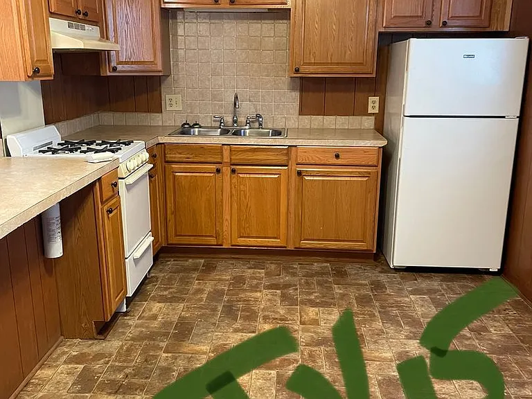 606 S Trenton St #15 — Photo 2