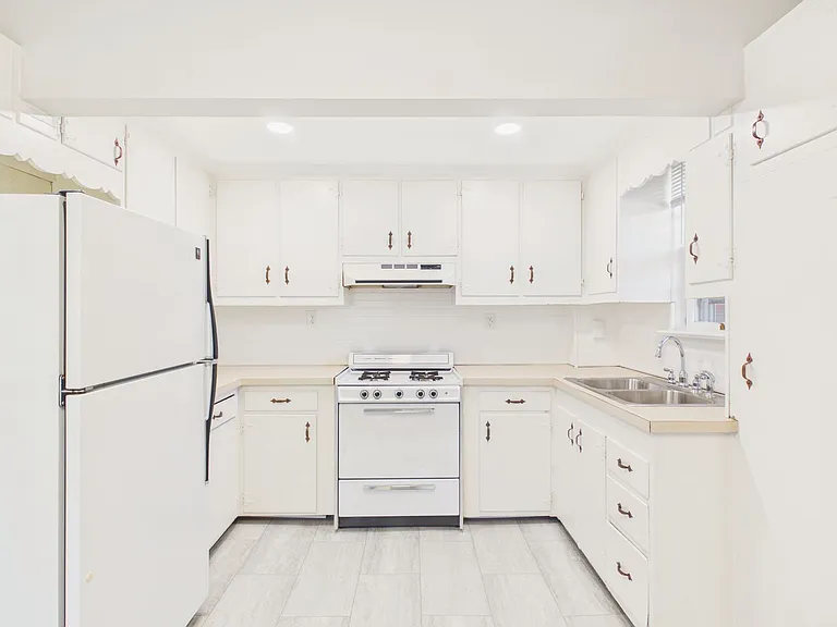 2210 N 3rd St — Photo 13