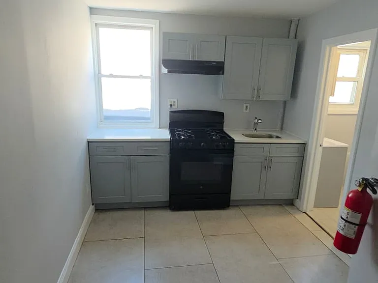 317 Marshall St #1 — Photo 1