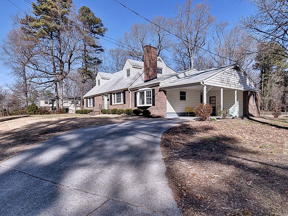3rd image of 212 Tyler Brooks Dr