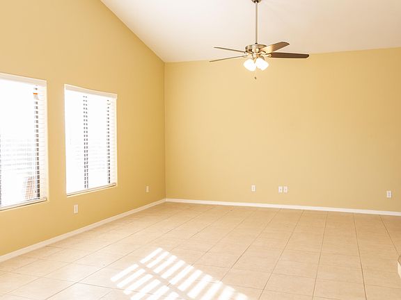 4th image of 3935 N Mateo Dr