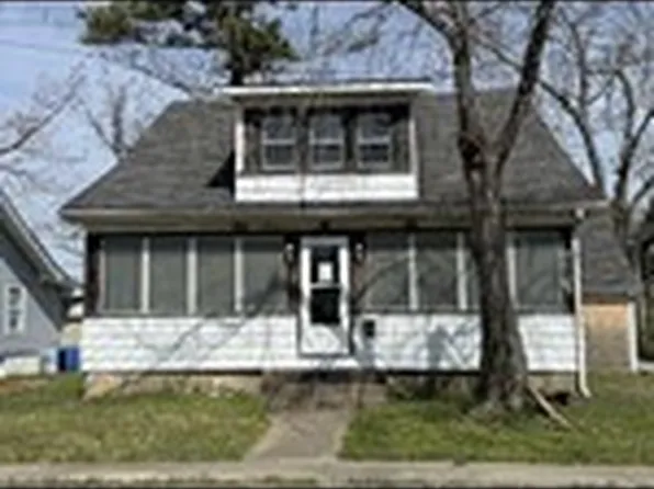 600 Dewey St, Eldorado, IL 62930