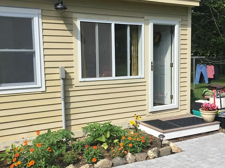 65 Jordan Ave #STUDIO — Photo 2