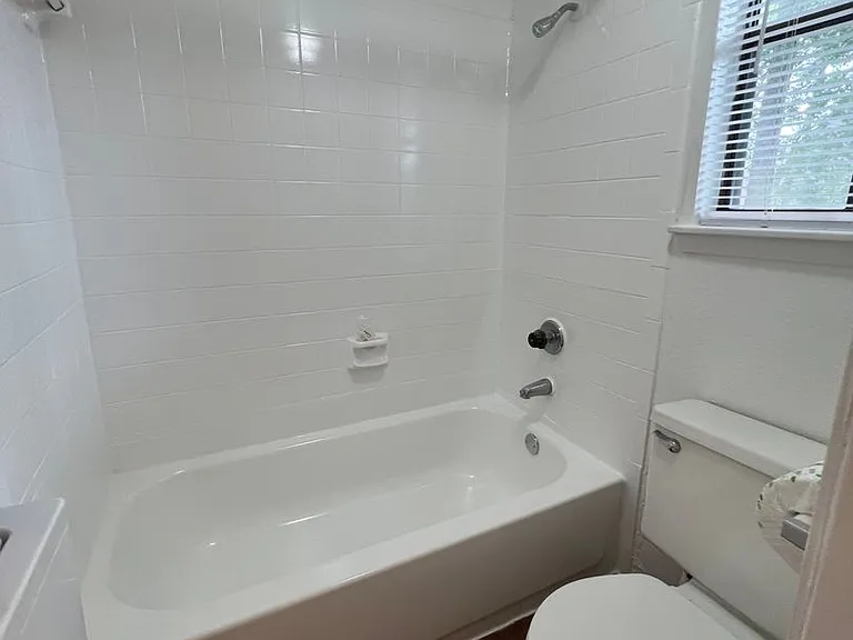 Cypresswood Crossing Apartments — Photo 20