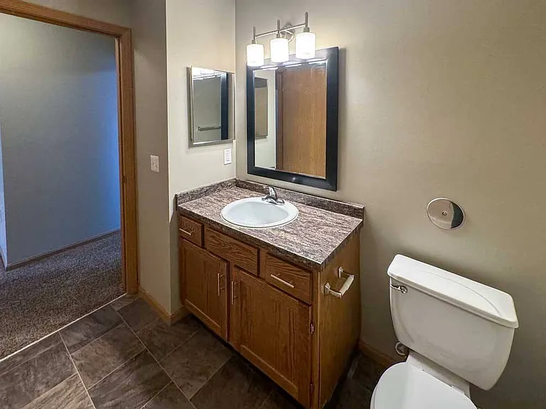 Highland View Apartments — Photo 156