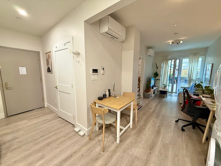 952 Bedford Ave #1C — Photo 10