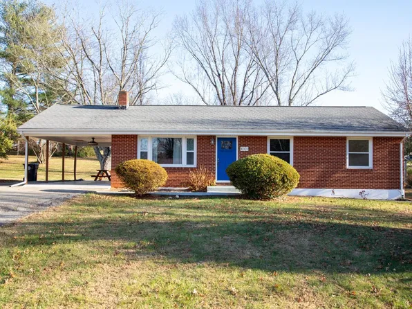 909 Morgan St, Bedford, VA 24523