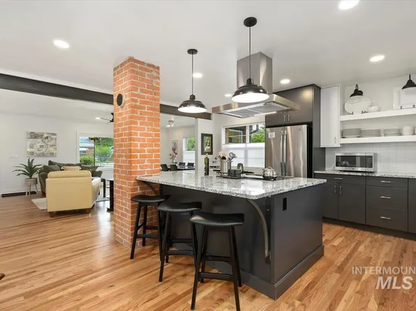3803 W Catalpa Dr, Boise, ID 83703
