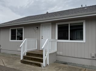 1741 Rogue River Hwy #3, Grants Pass, OR 97527