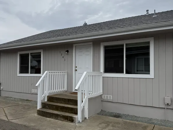 1741 Rogue River Hwy #3, Grants Pass, OR 97527