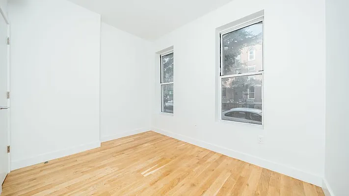 Rented by Nooklyn NYC LLC | media 20