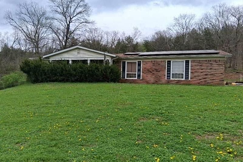 1st image of 2090 Dorman Rd