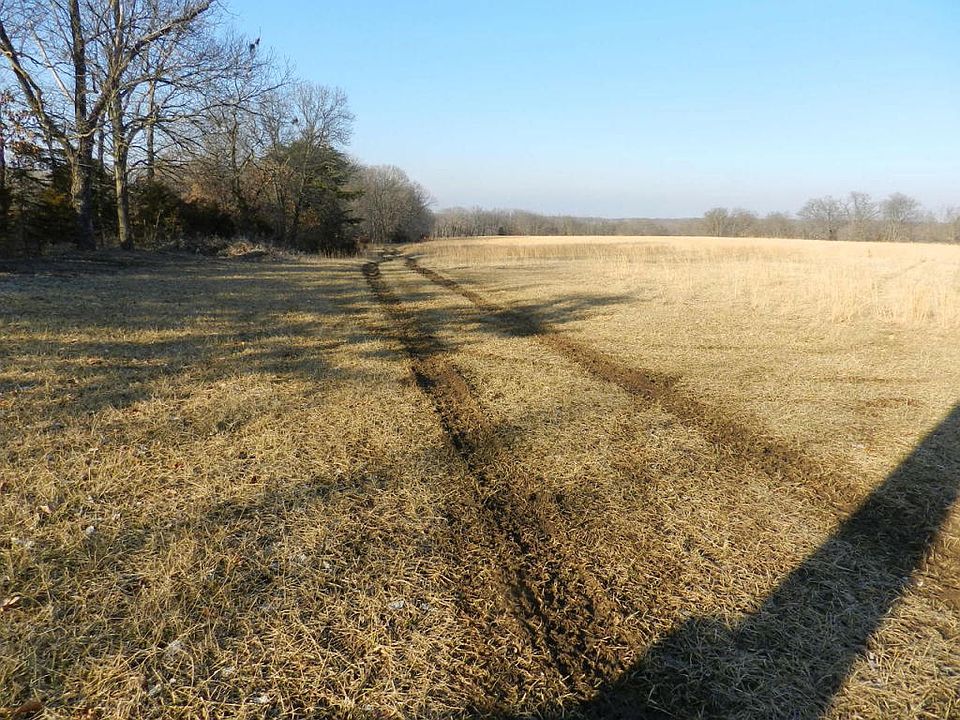 1st image of E Breedlove Dr