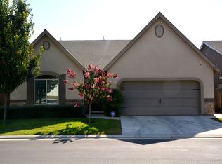 7350 N Lacey Dr, Fresno, CA 93722