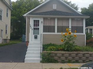 147 Henrietta St, Rochester, NY 14620