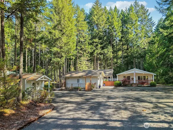 81 N Goldeneye Drive, Hoodsport, WA 98548