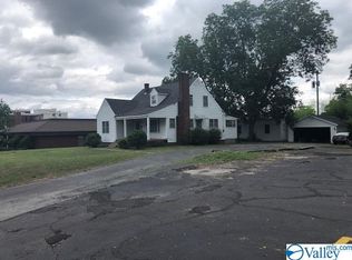 1220 Somerville Rd SE, Decatur, AL 35601