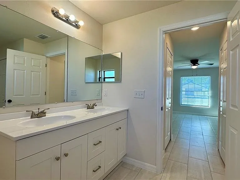 1105 NE 6th Place Cpe — Photo 26
