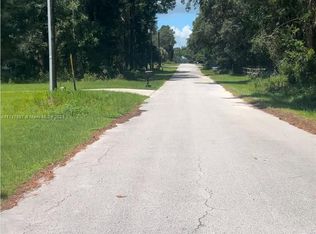 19835 SW 57th St, Dunnellon, FL 34431