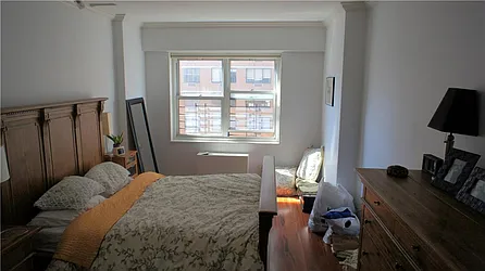 Rented by R New York