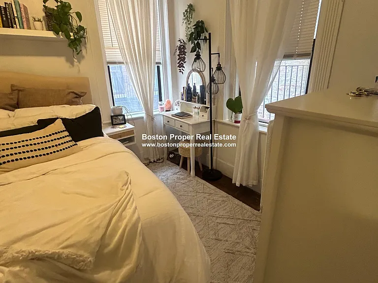 9 Myrtle St #4 — Photo 9