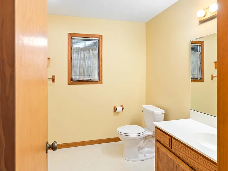 3442 Berkdale Dr — Photo 3