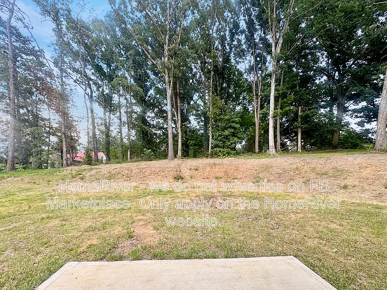 828 Graylyn Dr — Photo 18