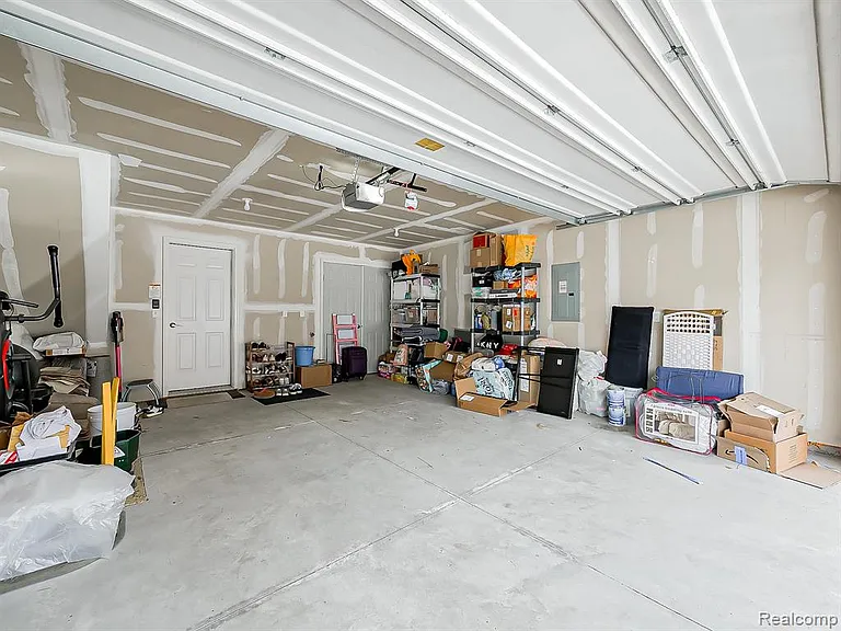47707 Alden Ter N — Photo 32
